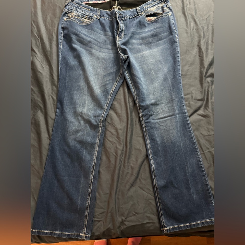 Amethyst Jeans Plus size, boot cut